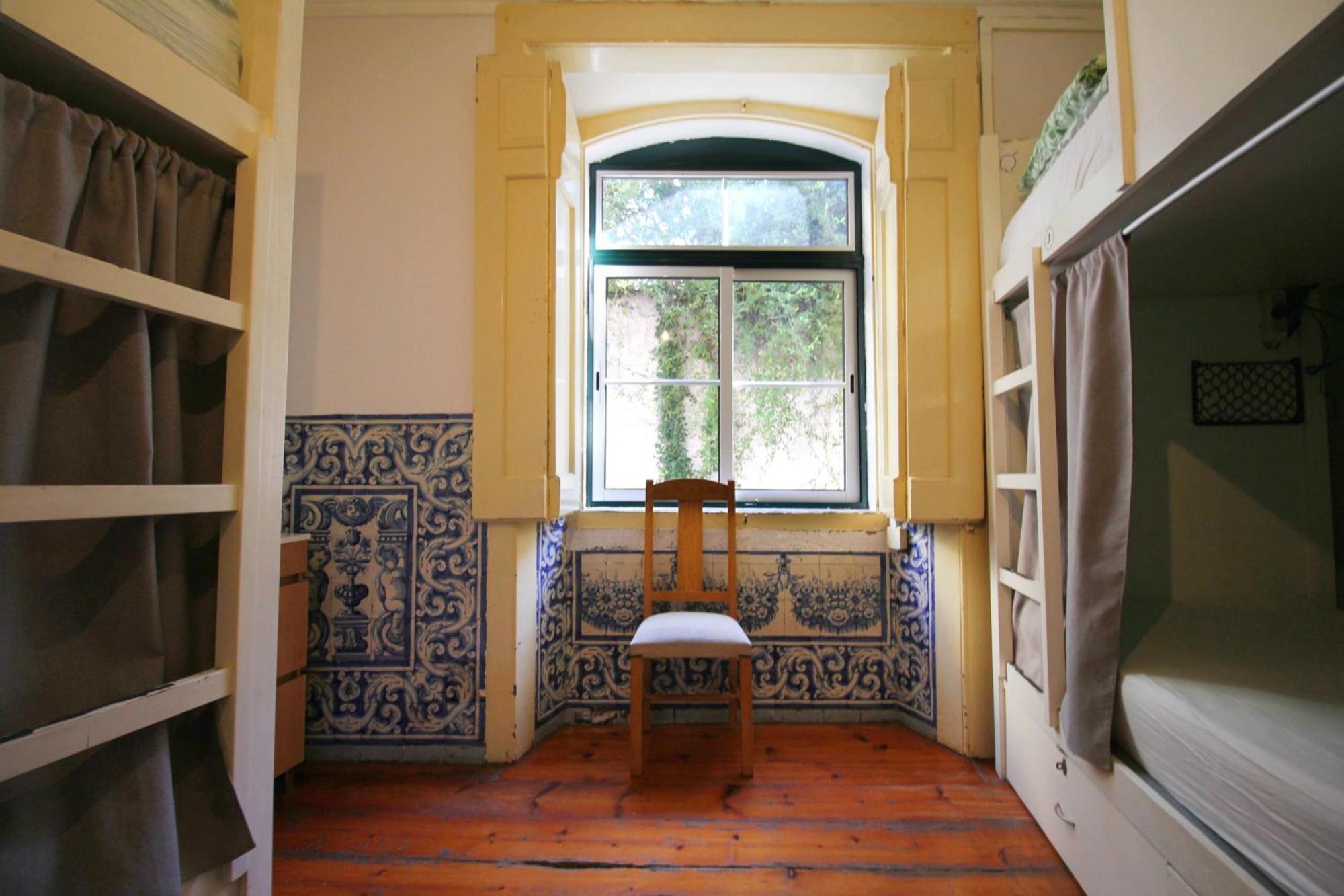 Wot New Lisbon Hostel Exterior photo