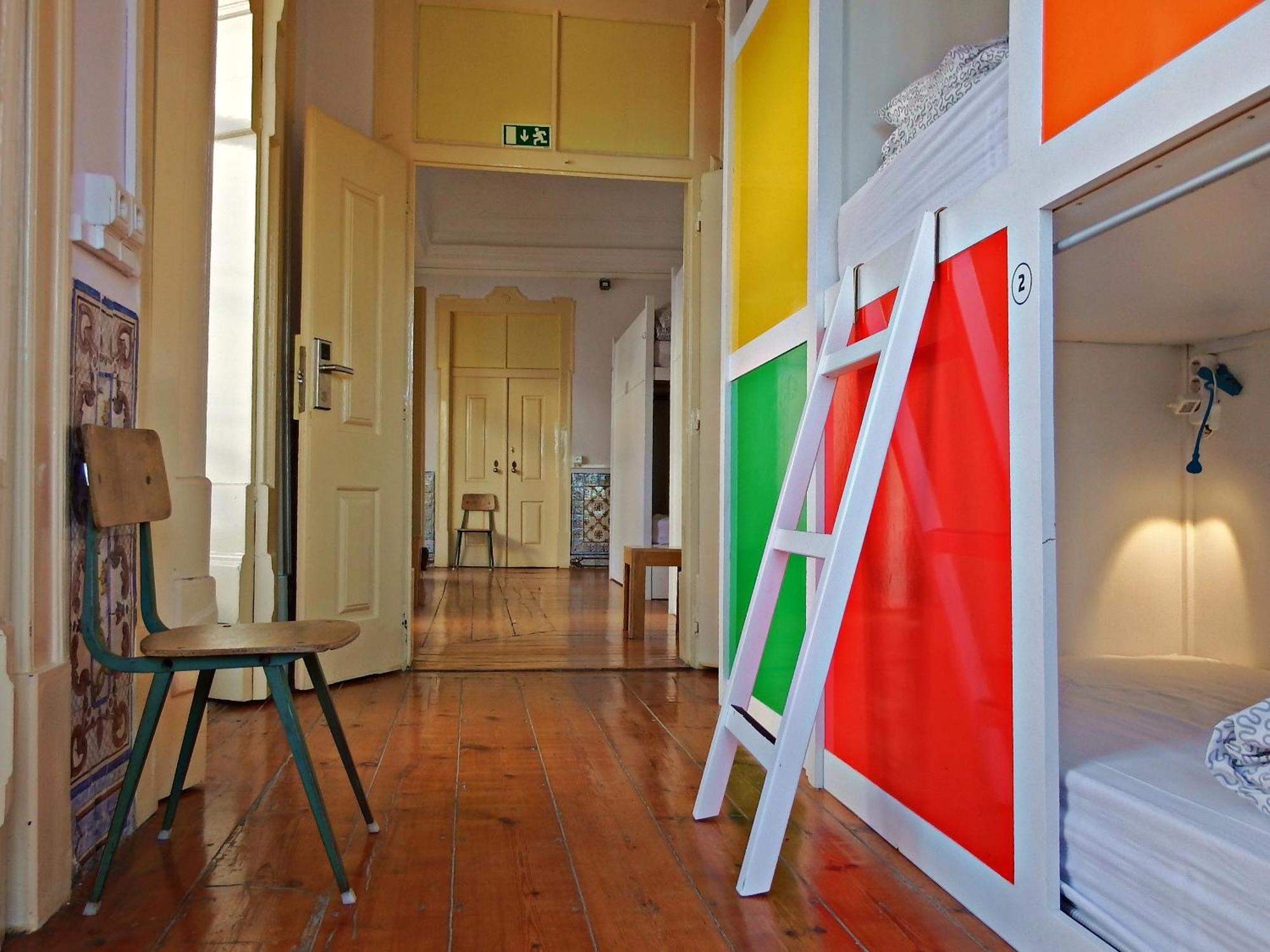 Wot New Lisbon Hostel Exterior photo